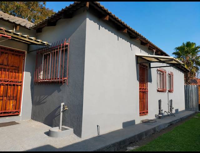 3 BEDROOM HOUSE FOR SALE IN RIVERSDALE
